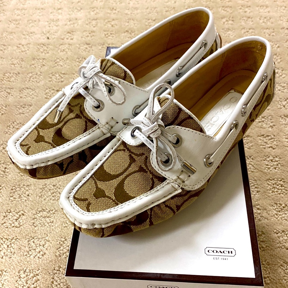 Coach size 6 driver loafer